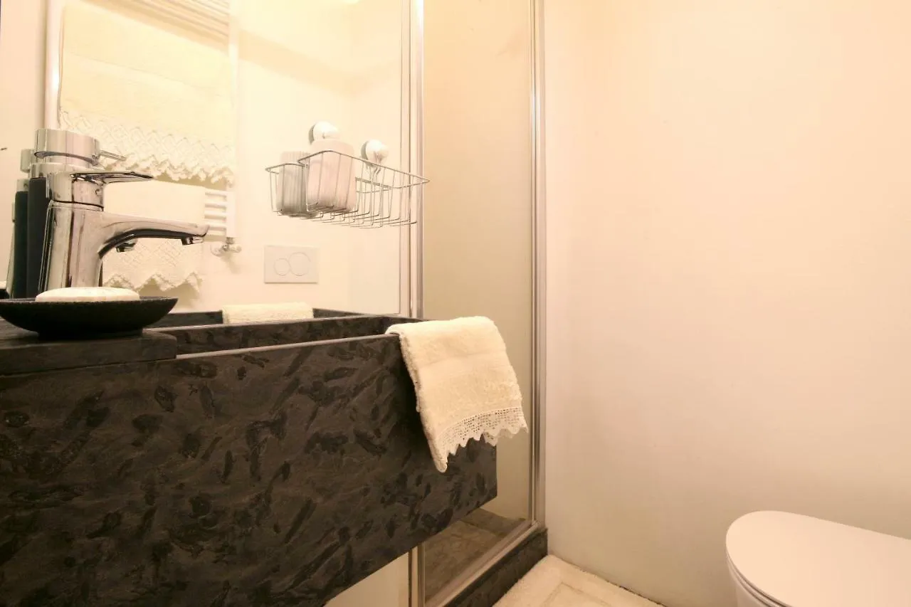 Apartment La Piccola Atene Centro Storico Pietrasanta Italy