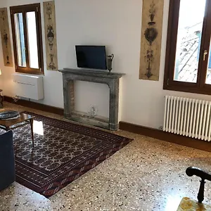 casa-regini-venezia.hotelinveneto.com/