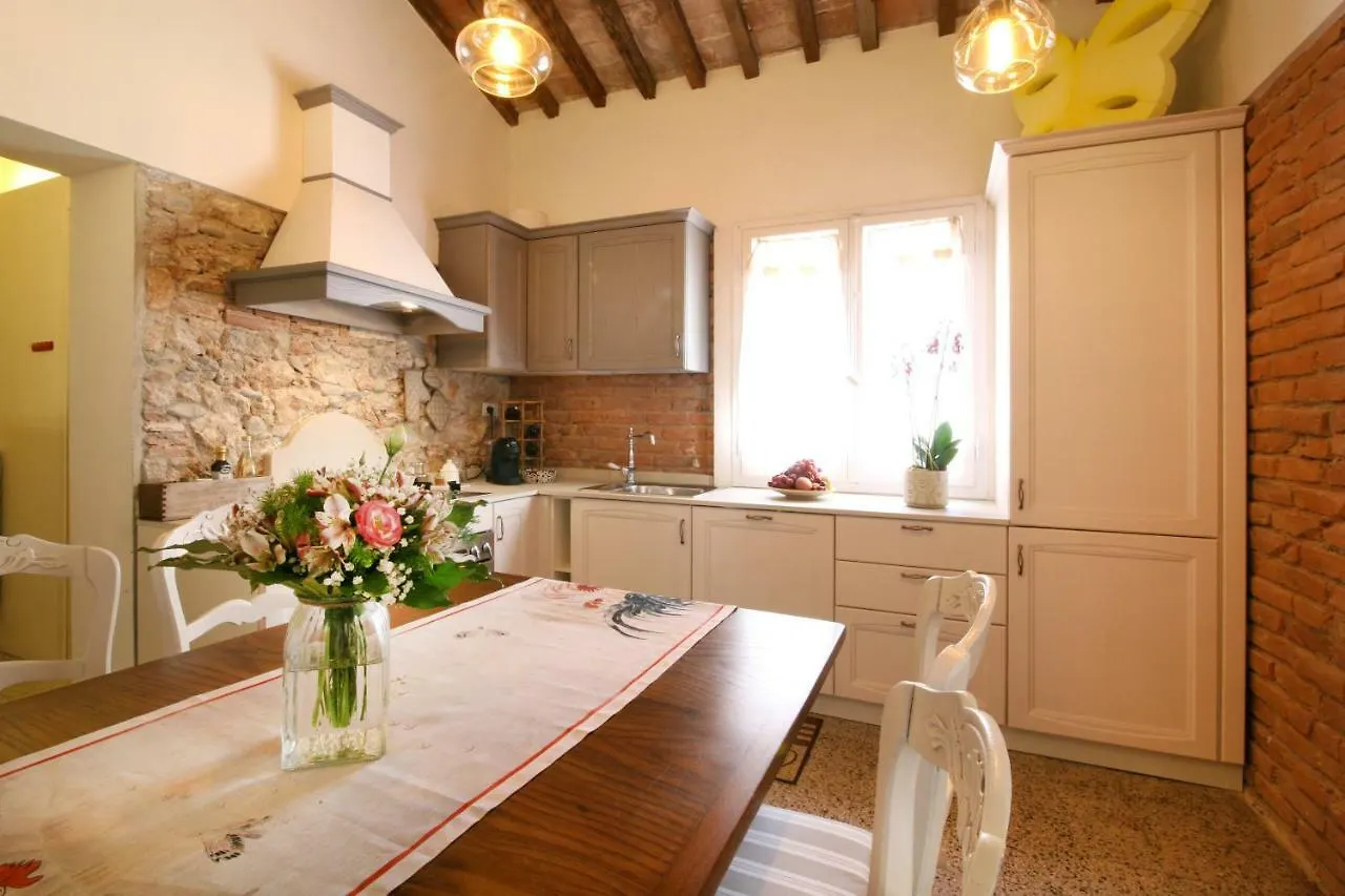 Apartment La Piccola Atene Centro Storico Pietrasanta