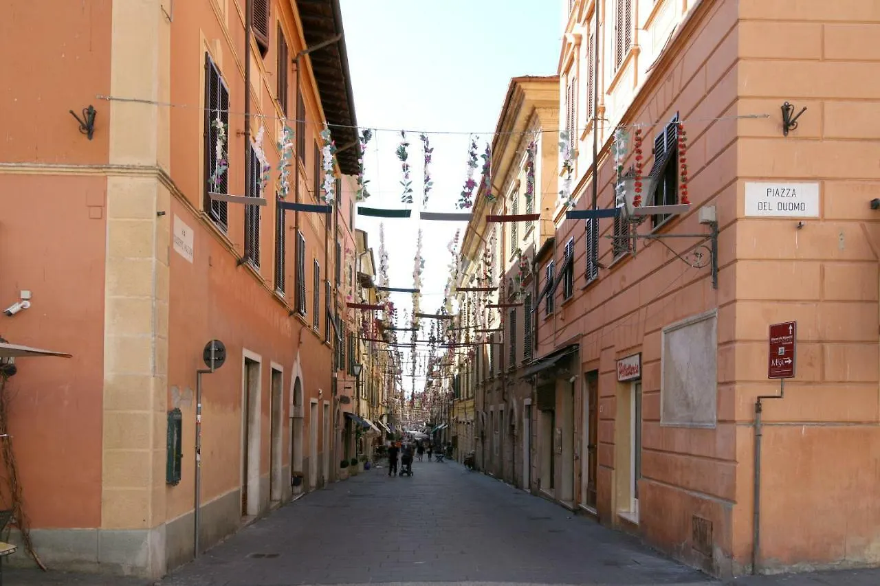 La Piccola Atene Centro Storico Pietrasanta 0*,