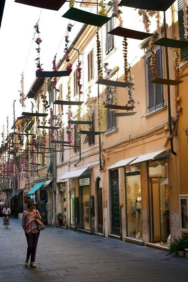 La Piccola Atene Centro Storico Pietrasanta Apartment